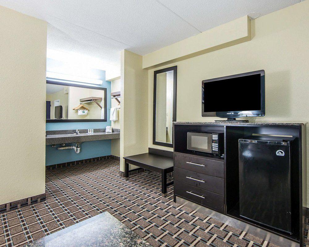 Oyo Hotel Knoxville Tn Cedar Bluff I-40 Екстер'єр фото