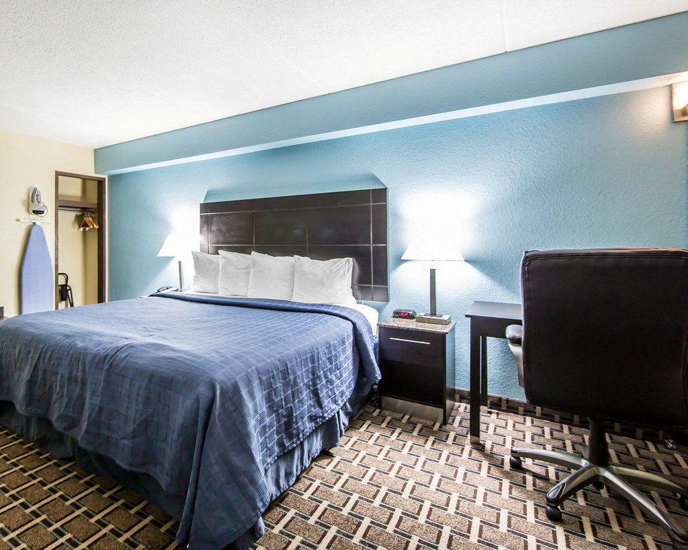Oyo Hotel Knoxville Tn Cedar Bluff I-40 Екстер'єр фото