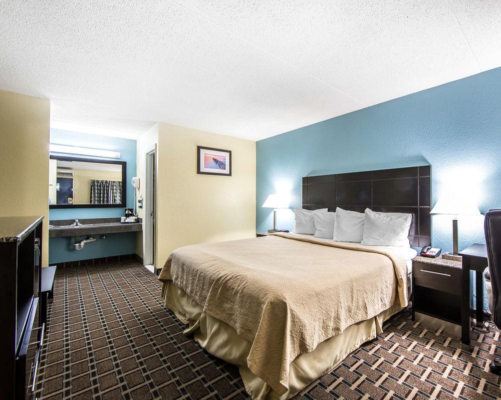 Oyo Hotel Knoxville Tn Cedar Bluff I-40 Екстер'єр фото
