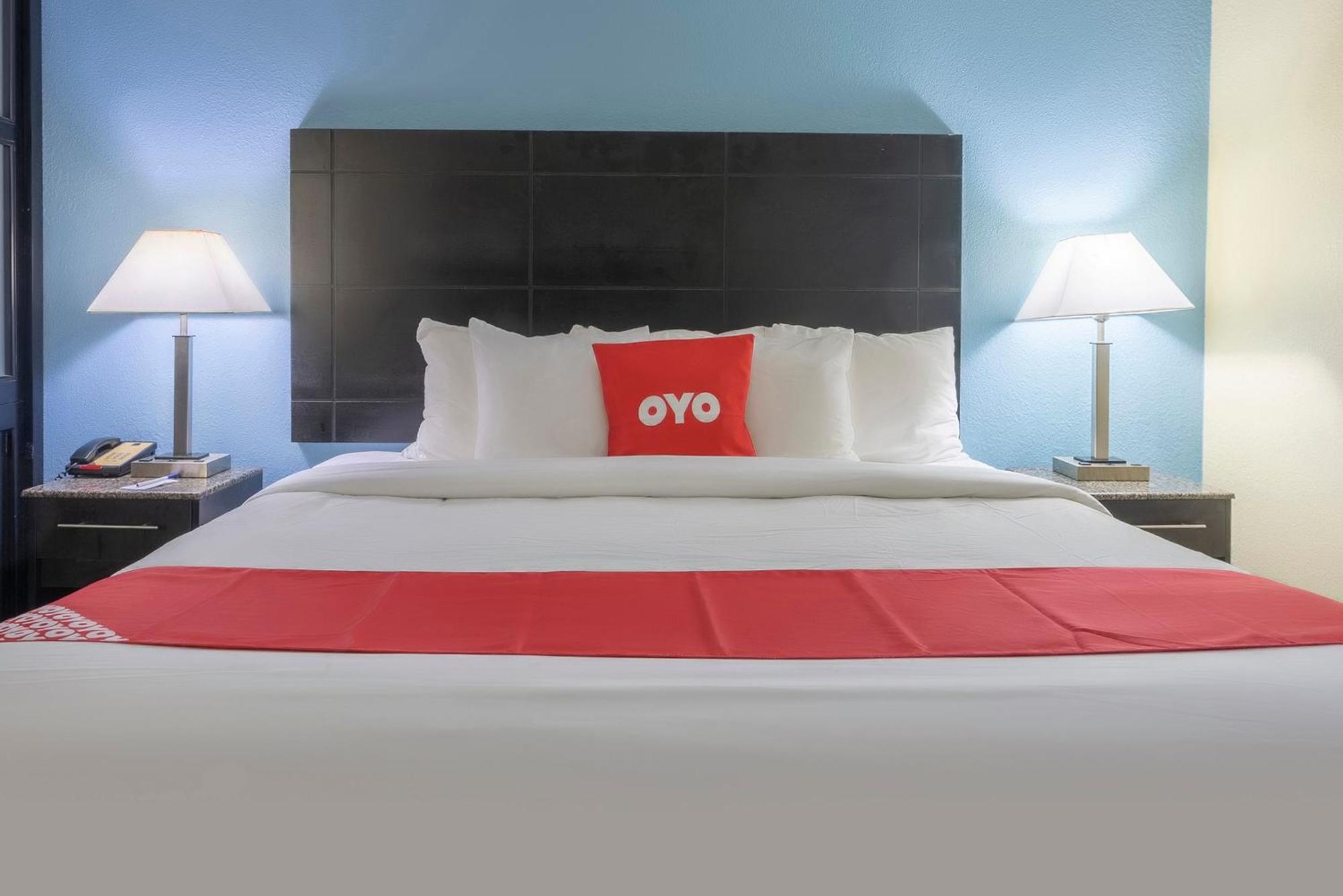 Oyo Hotel Knoxville Tn Cedar Bluff I-40 Екстер'єр фото