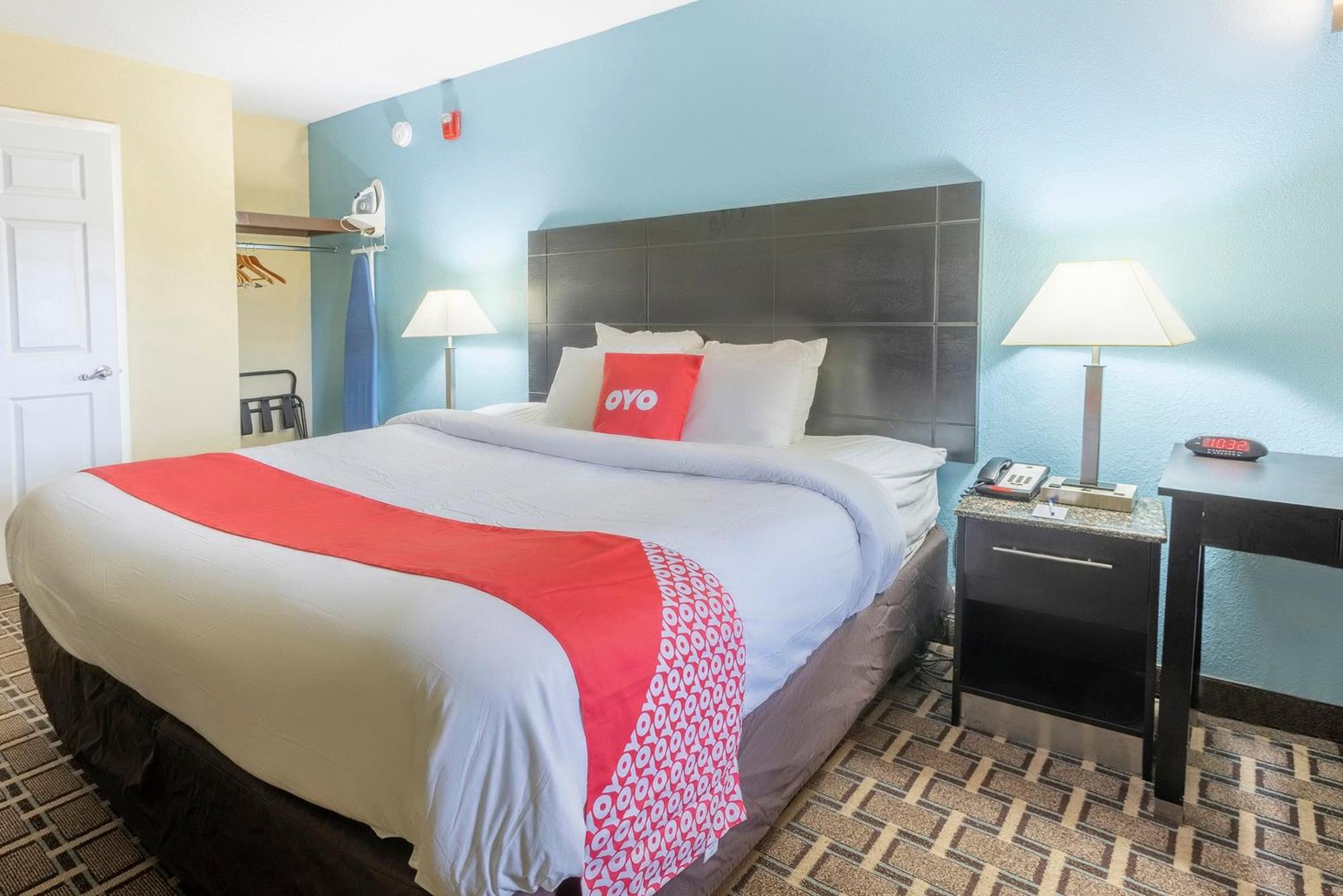 Oyo Hotel Knoxville Tn Cedar Bluff I-40 Екстер'єр фото