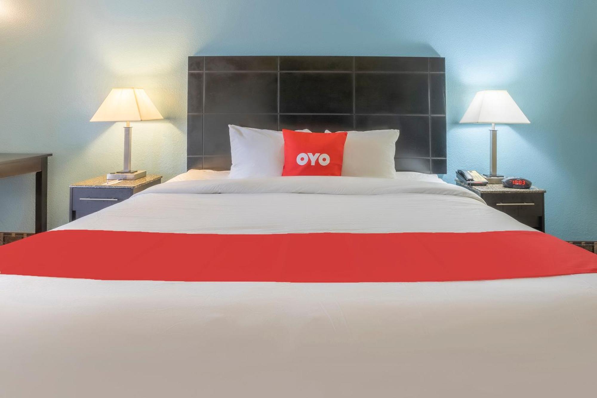 Oyo Hotel Knoxville Tn Cedar Bluff I-40 Екстер'єр фото